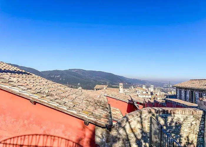 By Casamerina, In Town Of With Private Garden, Pool And Sauna * Narni