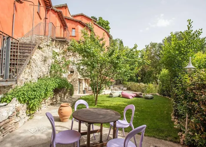 By Casamerina, In Town Of With Private Garden, Pool And Sauna * Narni